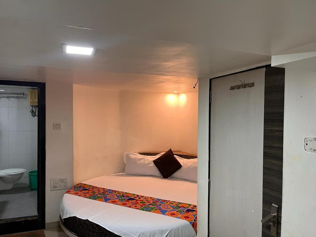 Hotel Havana Mumbai Bagian luar foto